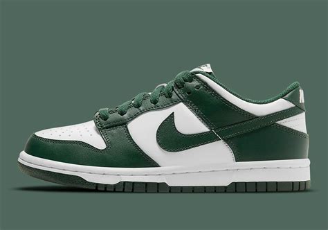 nike sneakers dunk low